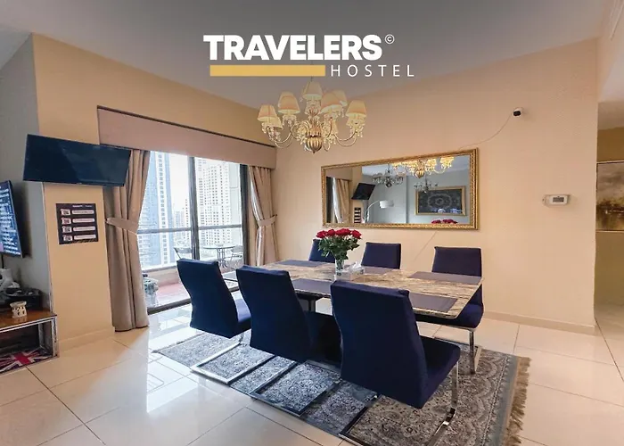 Travelers - Dubai Marina Hostel
